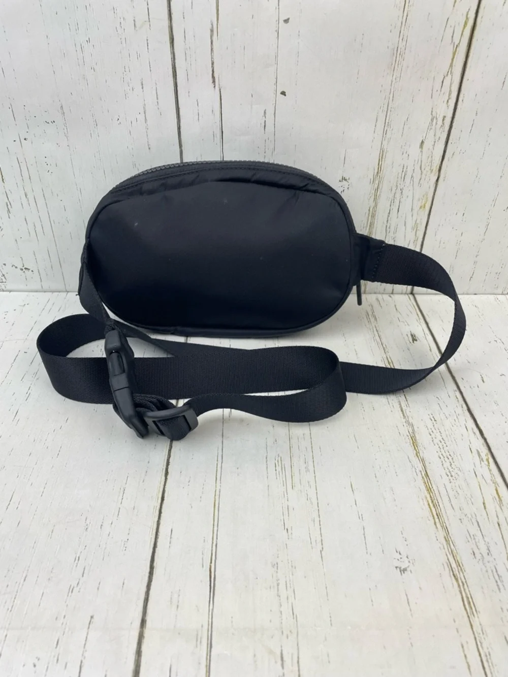 Lululemon Take It On Belt Bag *1L‎